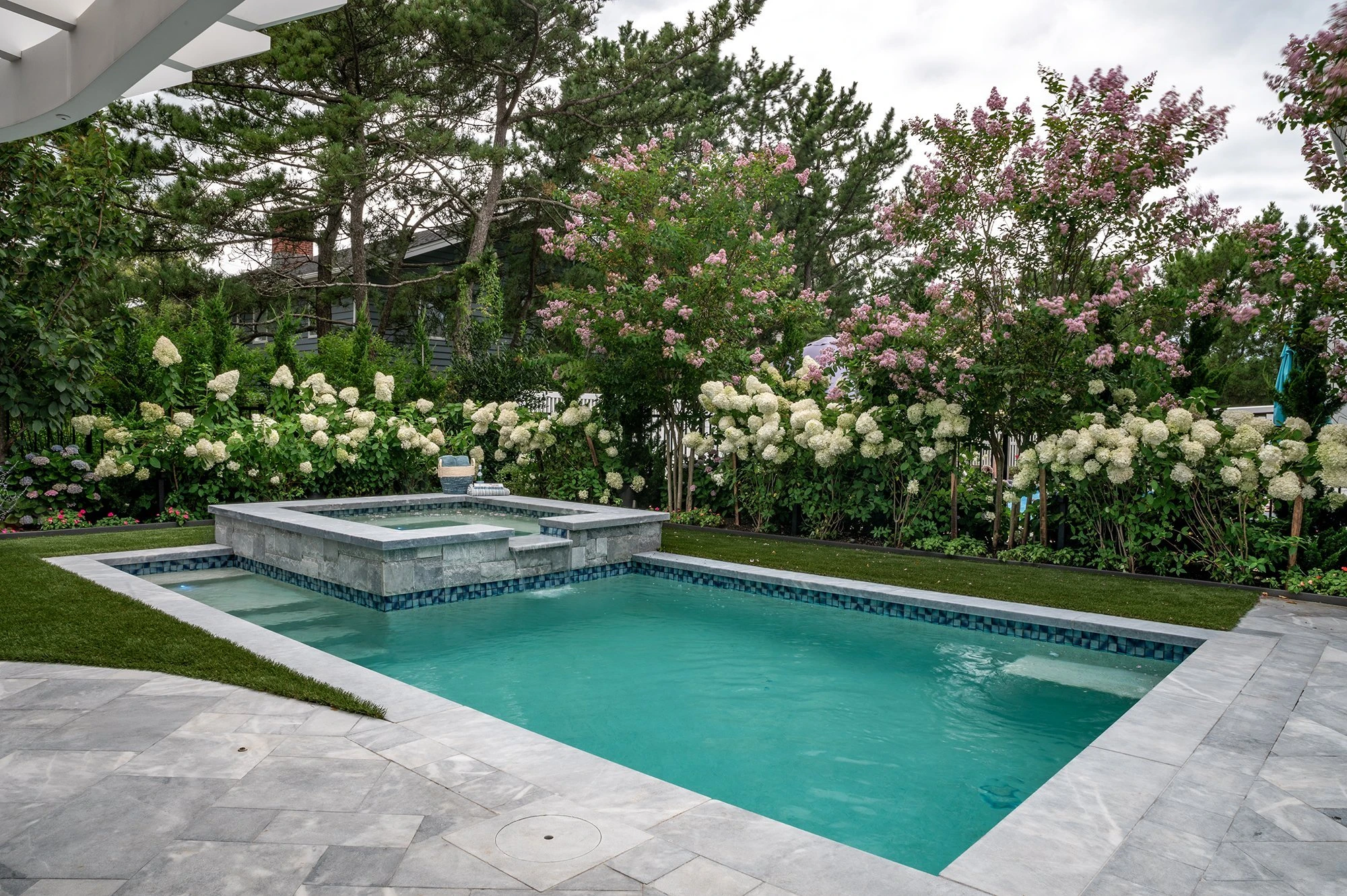 Pools & Spas